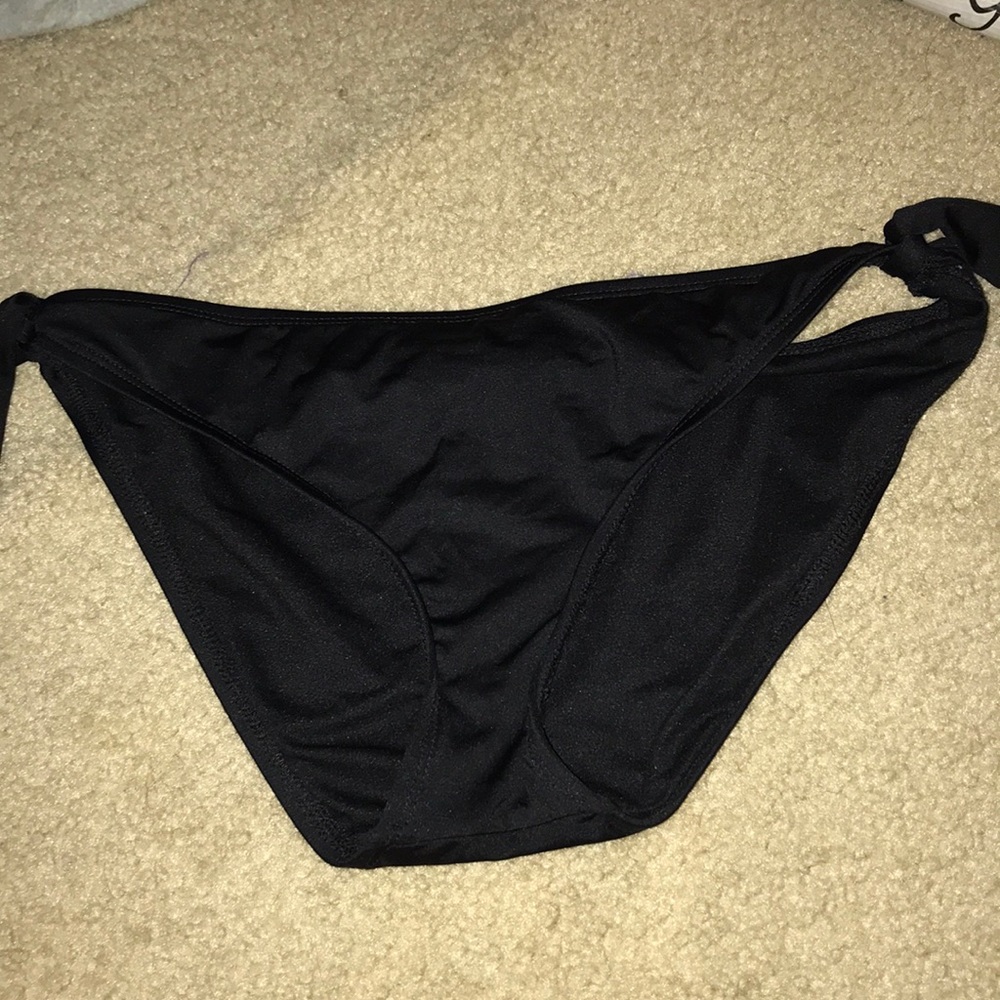 SWIMSUIT BOTTOM BUNDLE PACK! - Picture 4 of 4
